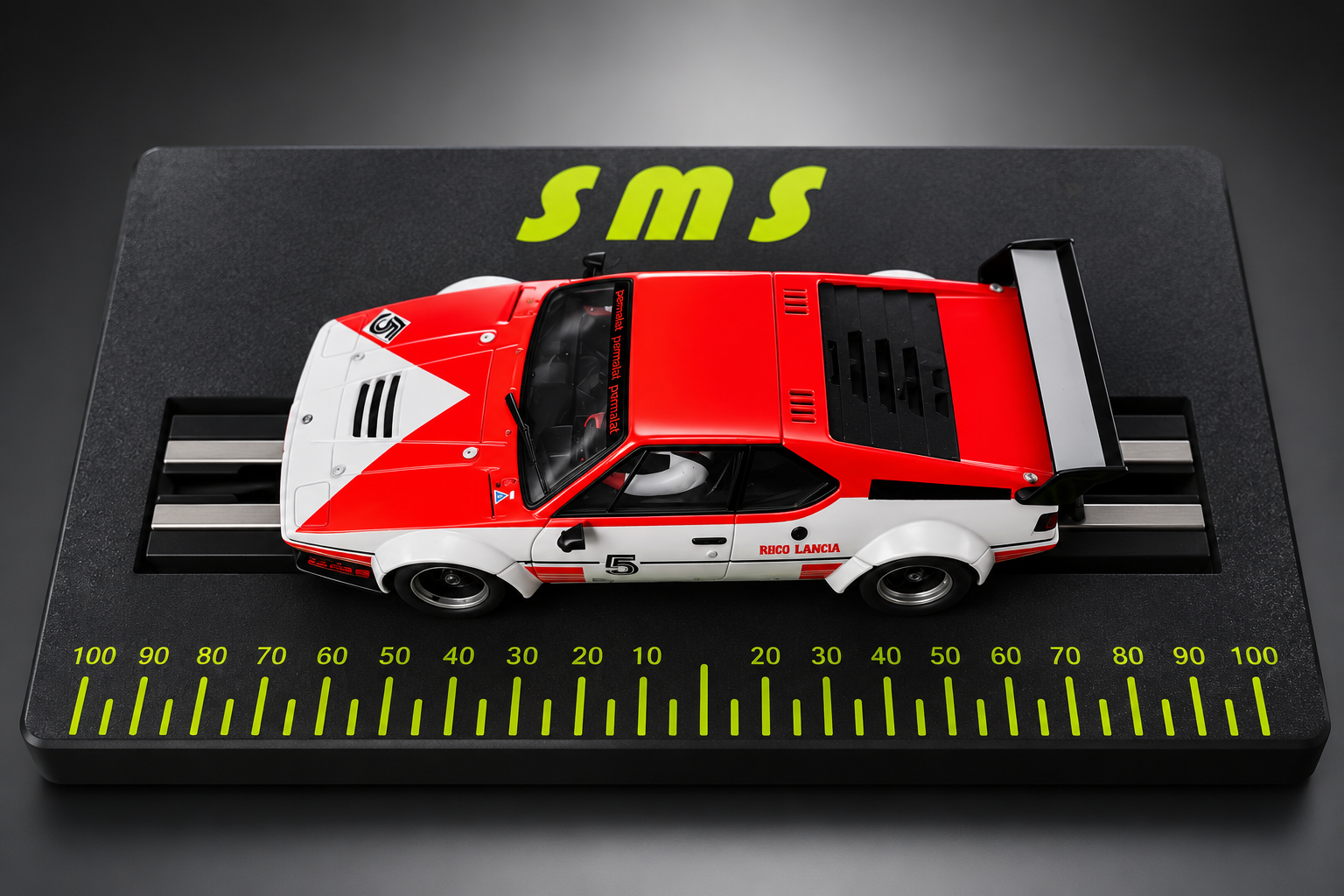 Slotcar auf der SMS-Messplattform